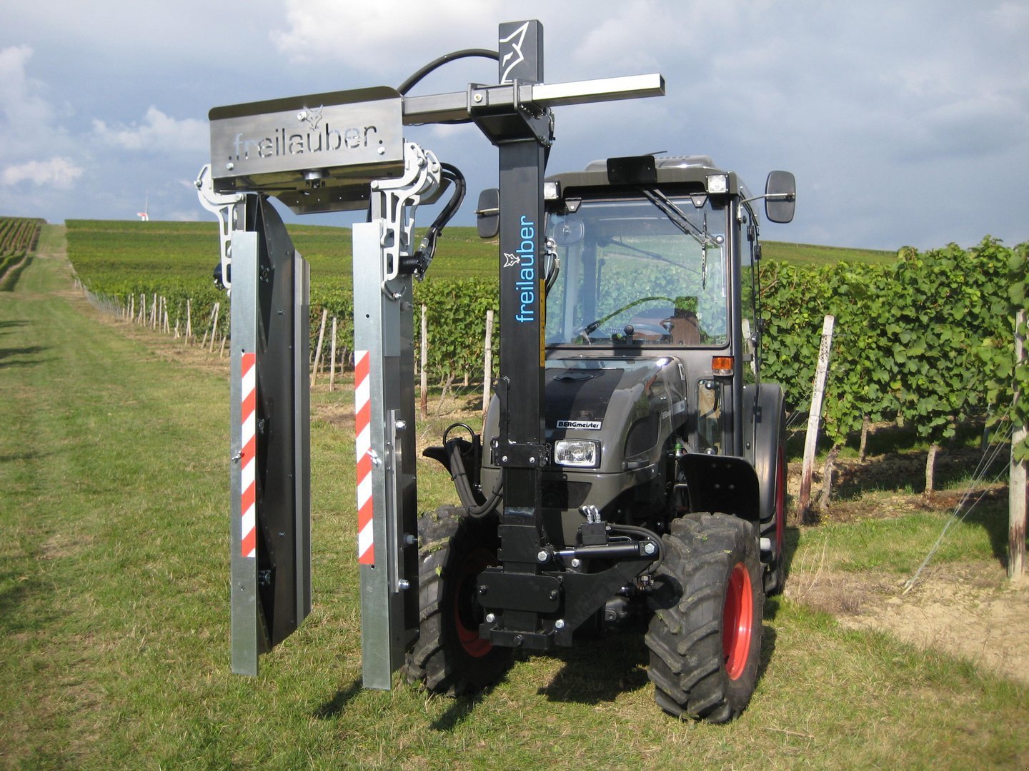 Laubschneider typu Freilauber Überzeilenlaubschneider E160, Neumaschine v Gerasdorf (Obrázek 3)