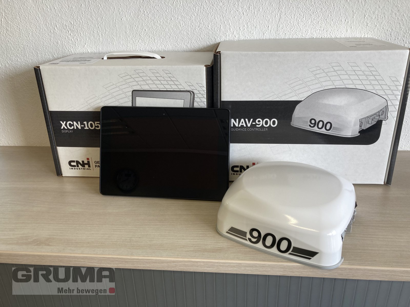 Lenksystem typu Trimble XCN 1050 mit NAV 900, Neumaschine v Friedberg-Derching (Obrázok 1)