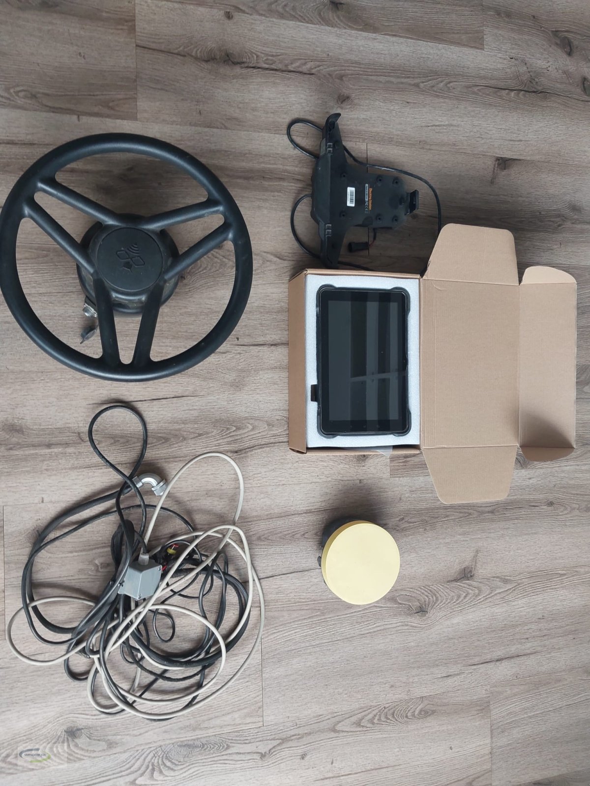 Lenksytem типа FieldBee Power Steer RTK Lenksystem Vorführgerät, Gebrauchtmaschine в Frontenhausen (Фотография 1)