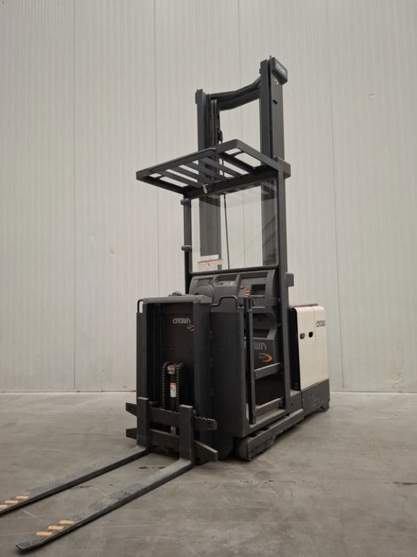 LKW от тип Crown SP 3500 series, Gebrauchtmaschine в Barneveld (Снимка 1)