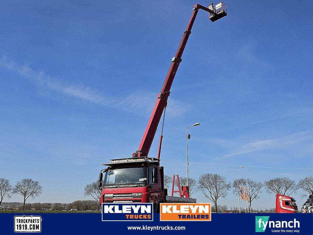 LKW of the type DAF CF 65.220, Gebrauchtmaschine in Vuren (Picture 1)