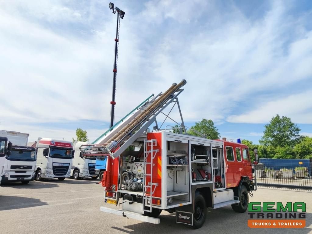 LKW типа DAF FAV 1800 DHTD 360 4x4 Dubbel Cab (10 pers) Ziegler TS10 LD2800, Gebrauchtmaschine в Oud Gastel (Фотография 3)