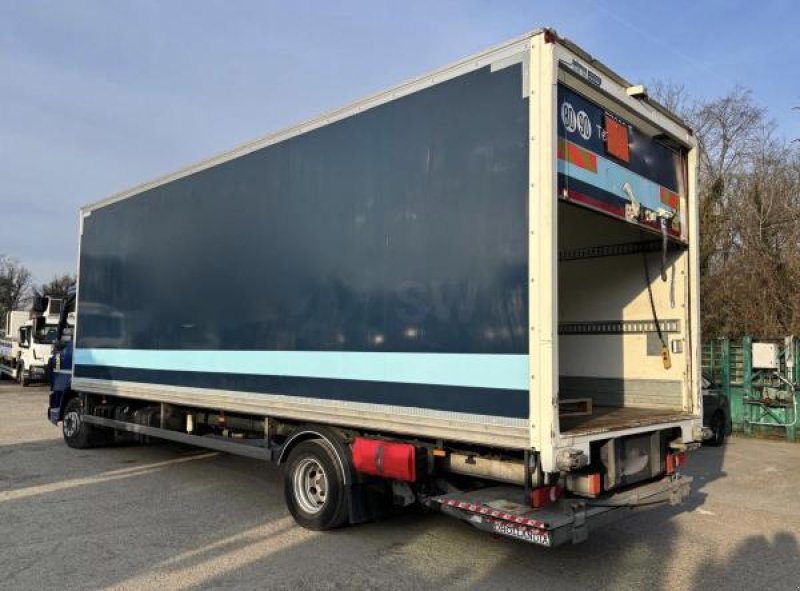 LKW типа DAF LF 210 FA, Gebrauchtmaschine в Bourron Marlotte (Фотография 3)