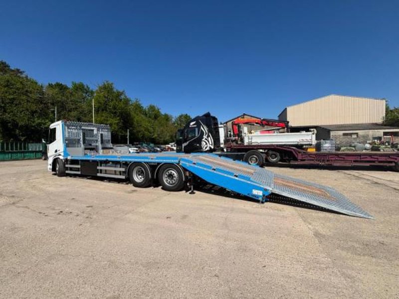 LKW des Typs DAF XD 450 FAN 6X2, Gebrauchtmaschine in Bourron Marlotte (Bild 3)