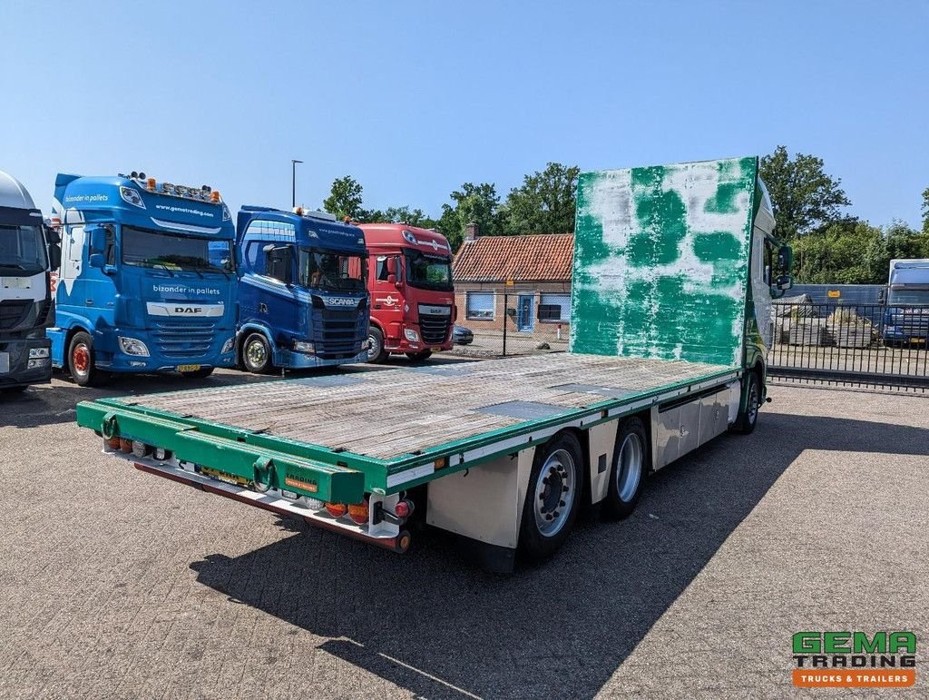 LKW типа DAF XF 530 FAN 6x2/4 SuperSpaceCab Euro6C - Retarder - OpenLaadbak 7, Gebrauchtmaschine в Oud Gastel (Фотография 2)