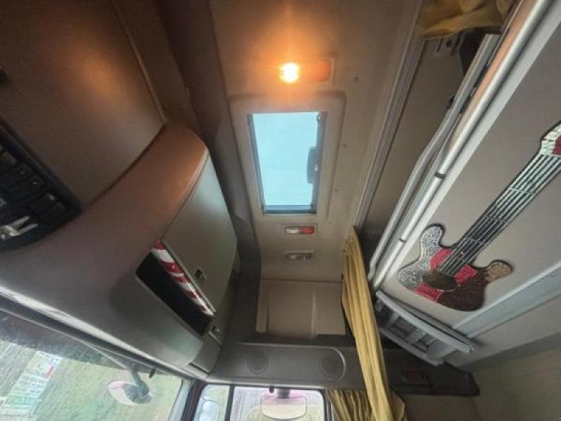 LKW typu DAF XF105, Gebrauchtmaschine v Bourron Marlotte (Obrázok 11)