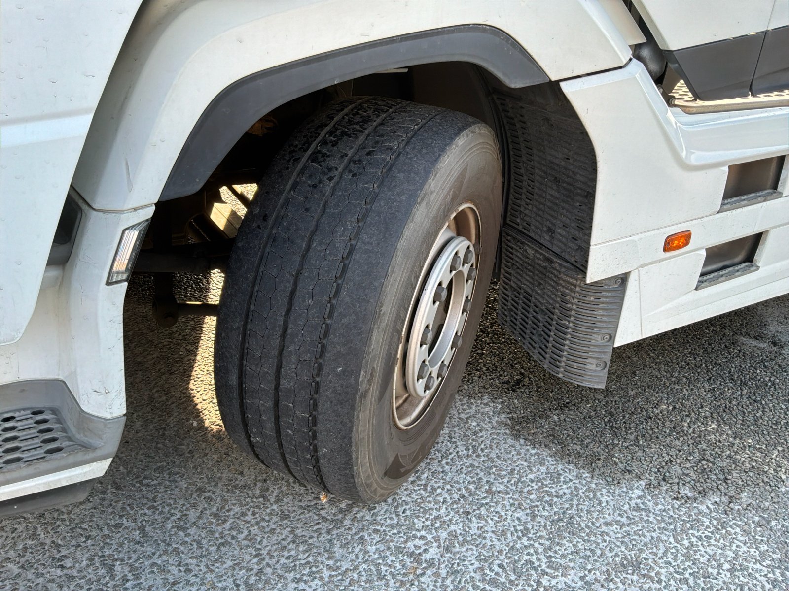 LKW of the type DAF XG 480 FT, Gebrauchtmaschine in Zeebrugge (Picture 11)