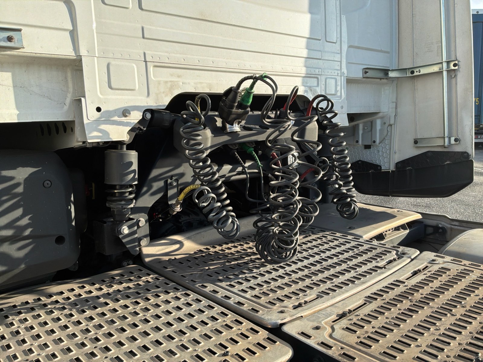 LKW of the type DAF XG 480 FT, Gebrauchtmaschine in Zeebrugge (Picture 12)