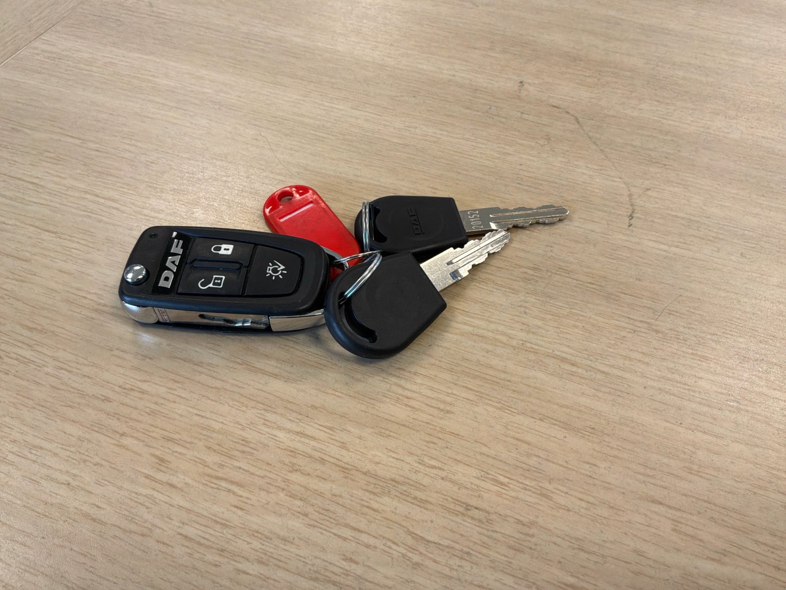 LKW of the type DAF XG 480 FT, Gebrauchtmaschine in Zeebrugge (Picture 19)
