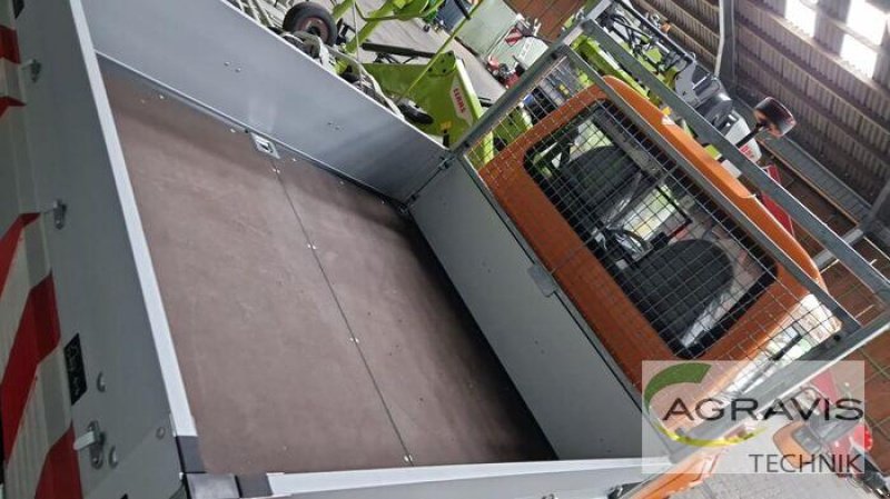 LKW des Typs EVUM ACAR, Neumaschine in Melle-Wellingholzhausen (Bild 6)