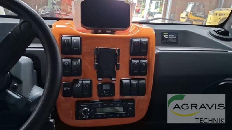 LKW des Typs EVUM ACAR, Neumaschine in Melle-Wellingholzhausen (Bild 4)