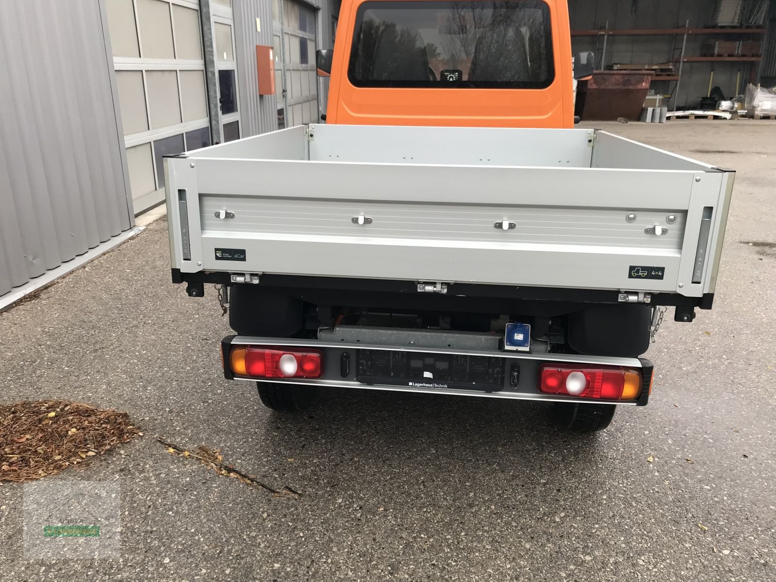 LKW типа EVUM Evum aCar Farbe Orange, Gebrauchtmaschine в Guntramsdorf (Фотография 4)