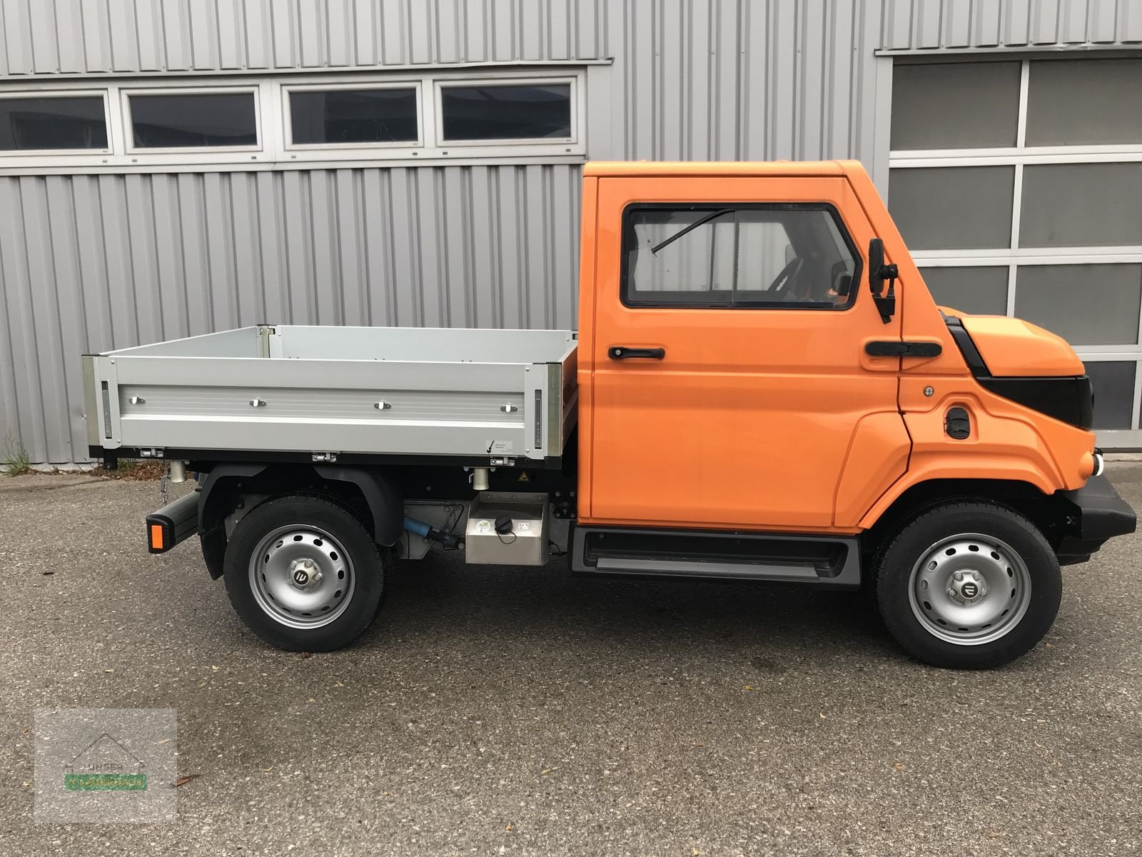 LKW типа EVUM Evum aCar Farbe Orange, Gebrauchtmaschine в Guntramsdorf (Фотография 2)