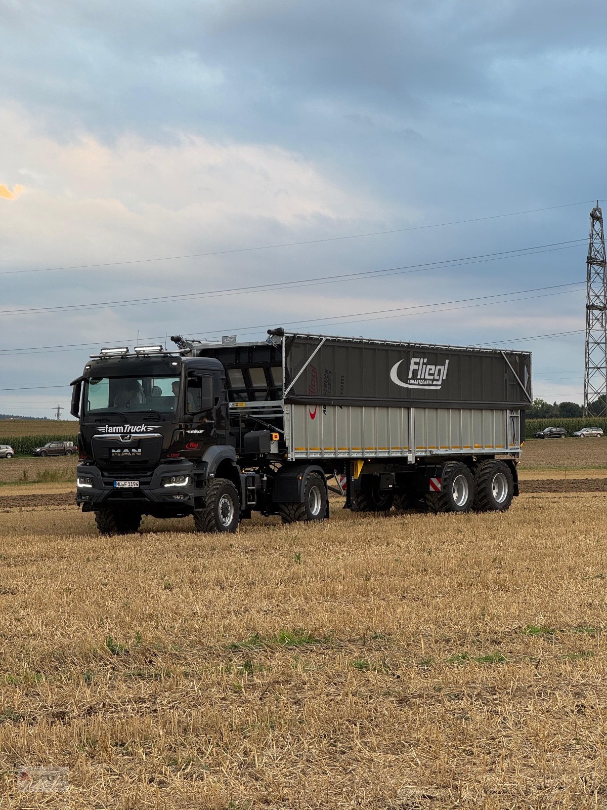 LKW des Typs Fliegl farmTruck, Gebrauchtmaschine in Riedhausen (Bild 1)