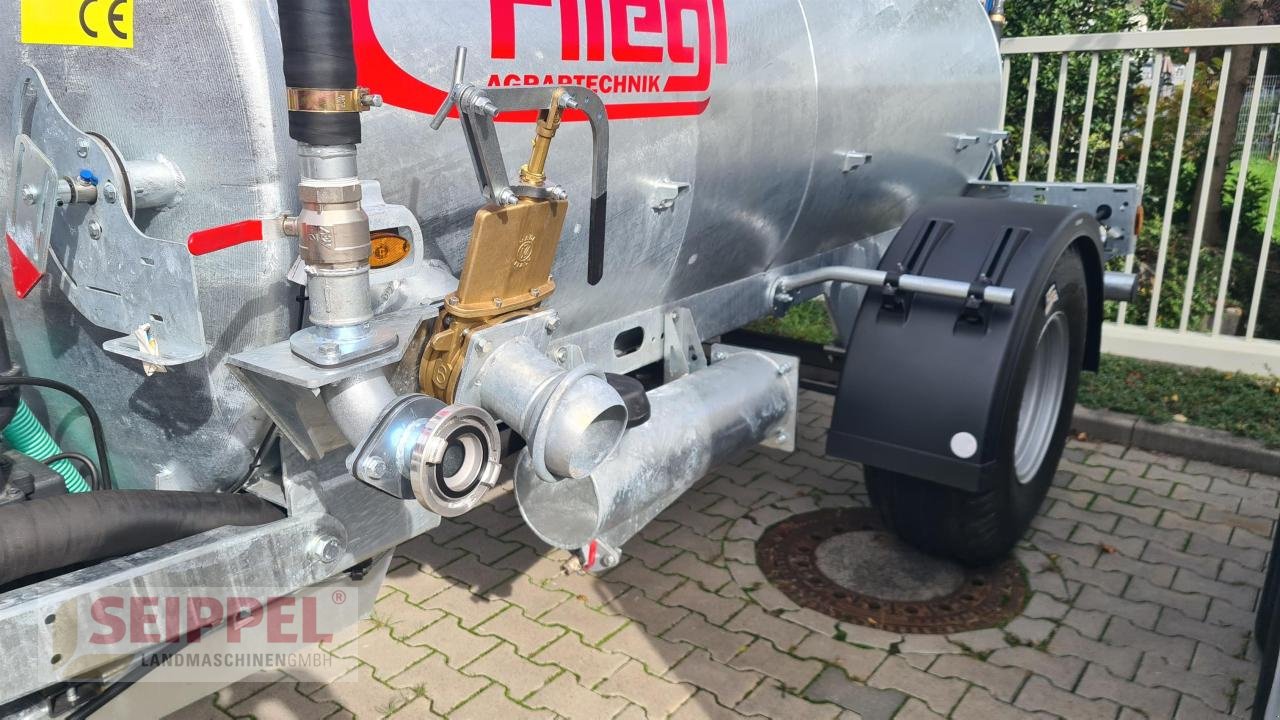 LKW des Typs Fliegl WFW 4000 EINACHS WASSERFASSWAGEN, Neumaschine in Groß-Umstadt (Bild 2)