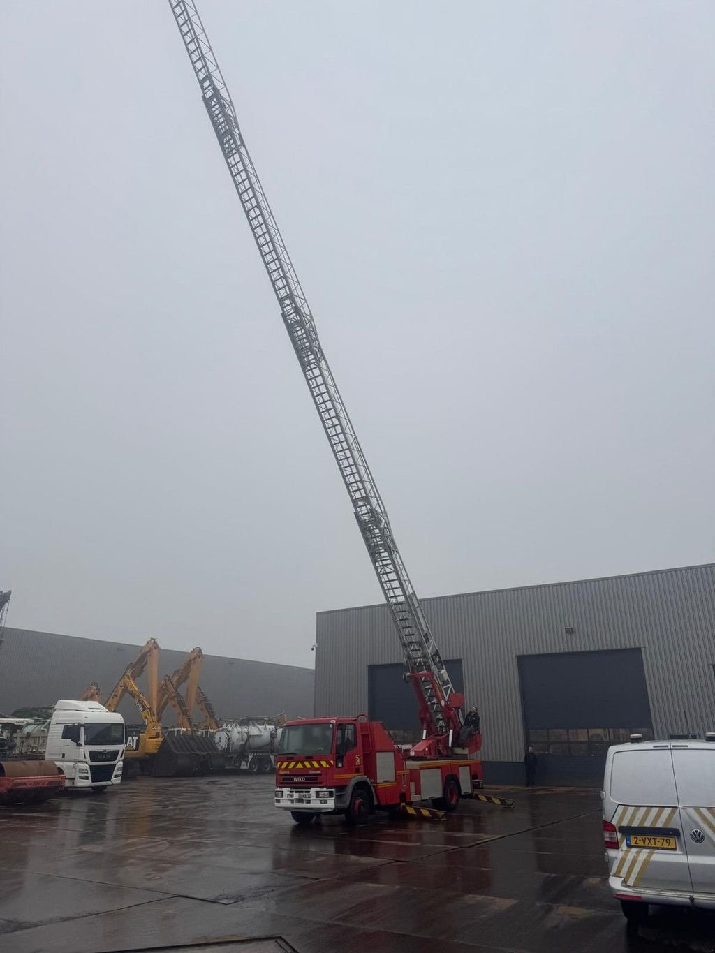 LKW typu Iveco 130E23 4x2 Firetruck, Gebrauchtmaschine v Velddriel (Obrázek 2)