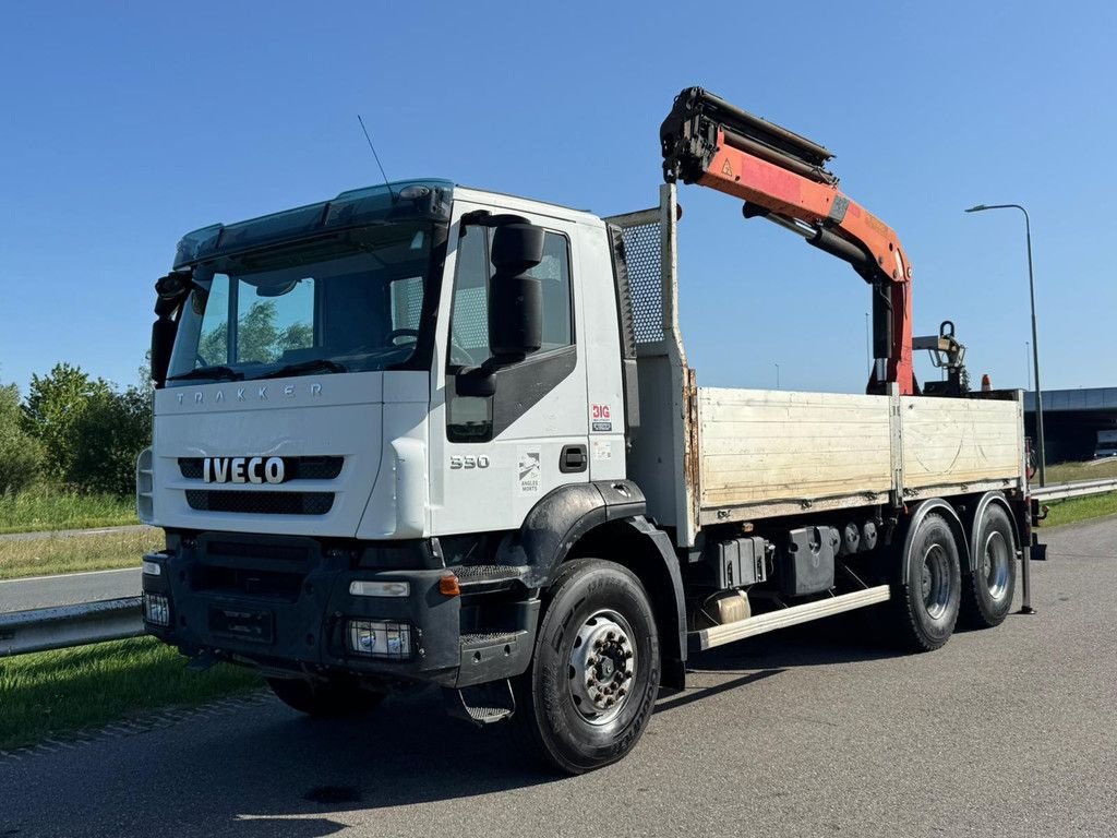 LKW del tipo Iveco 330 6x4 with Palfinger PK 18500 crane, Gebrauchtmaschine en Velddriel (Imagen 11)