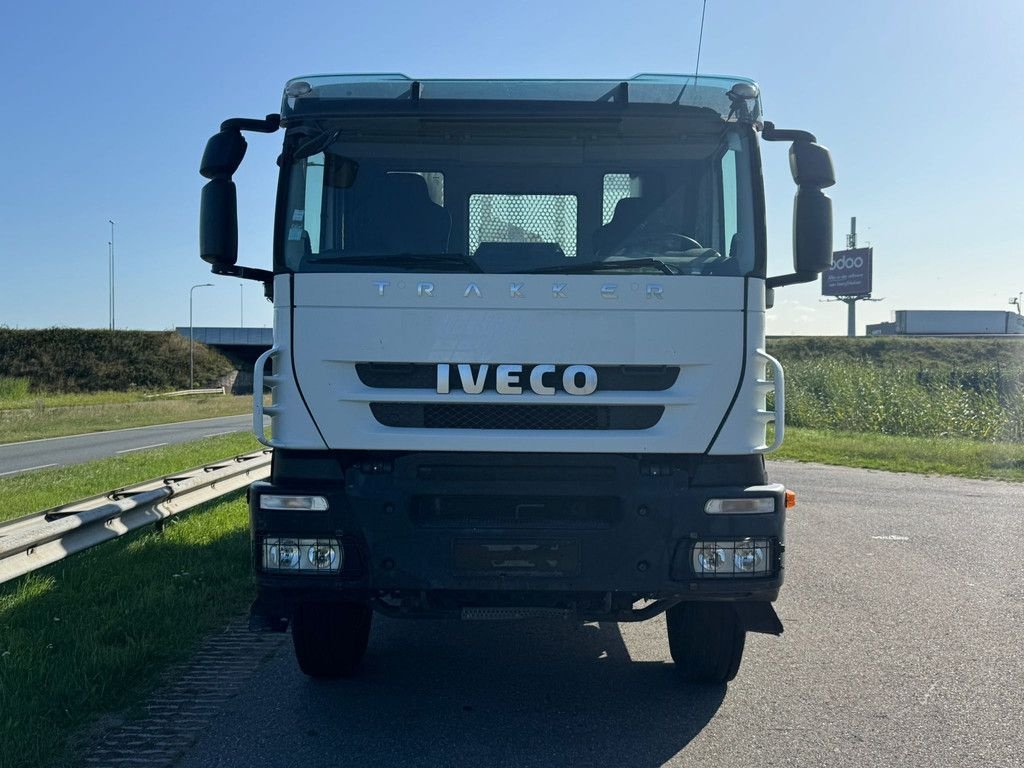 LKW типа Iveco 330 6x4 with Palfinger PK 18500 crane, Gebrauchtmaschine в Velddriel (Фотография 9)