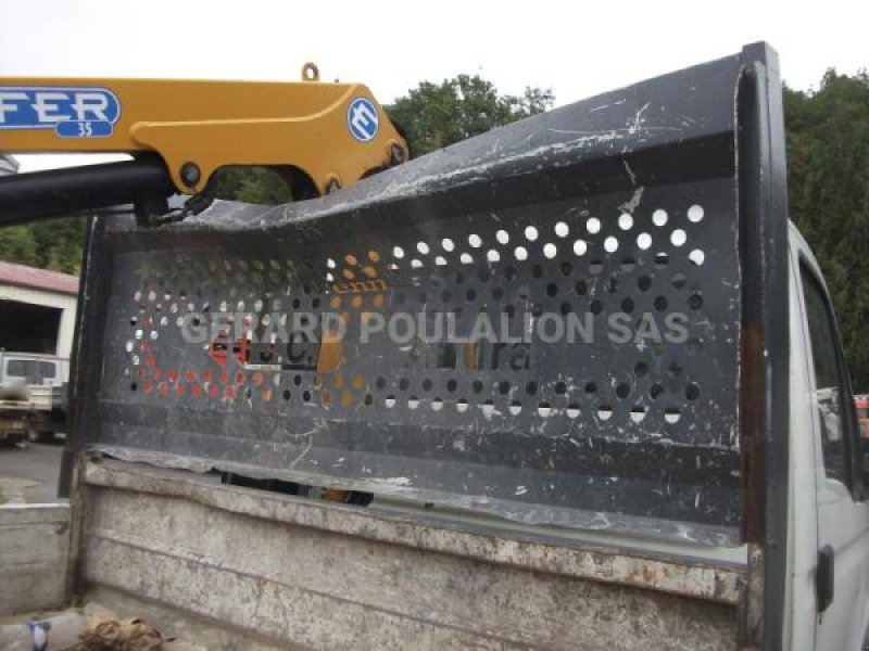 LKW van het type Iveco 35C15, Gebrauchtmaschine in Bourron Marlotte (Foto 11)