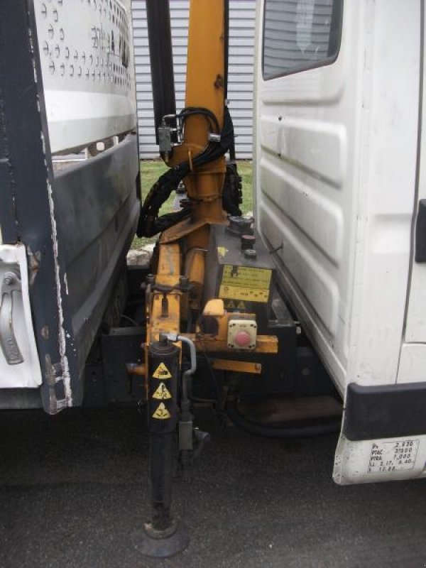 LKW van het type Iveco 35C15, Gebrauchtmaschine in Bourron Marlotte (Foto 9)