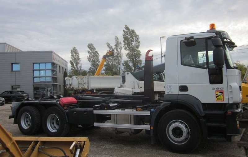 LKW типа Iveco 360, Gebrauchtmaschine в CHAPONOST (Фотография 3)