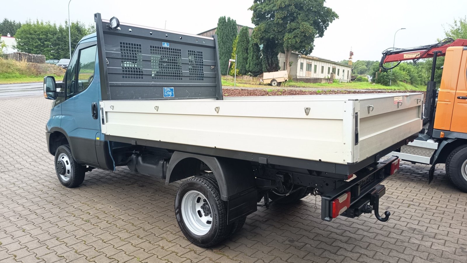 LKW Türe ait Iveco Daily Achteitner 4x4 Allrad Klima 3-Sitzer Pritsche, Gebrauchtmaschine içinde Heßles (resim 2)