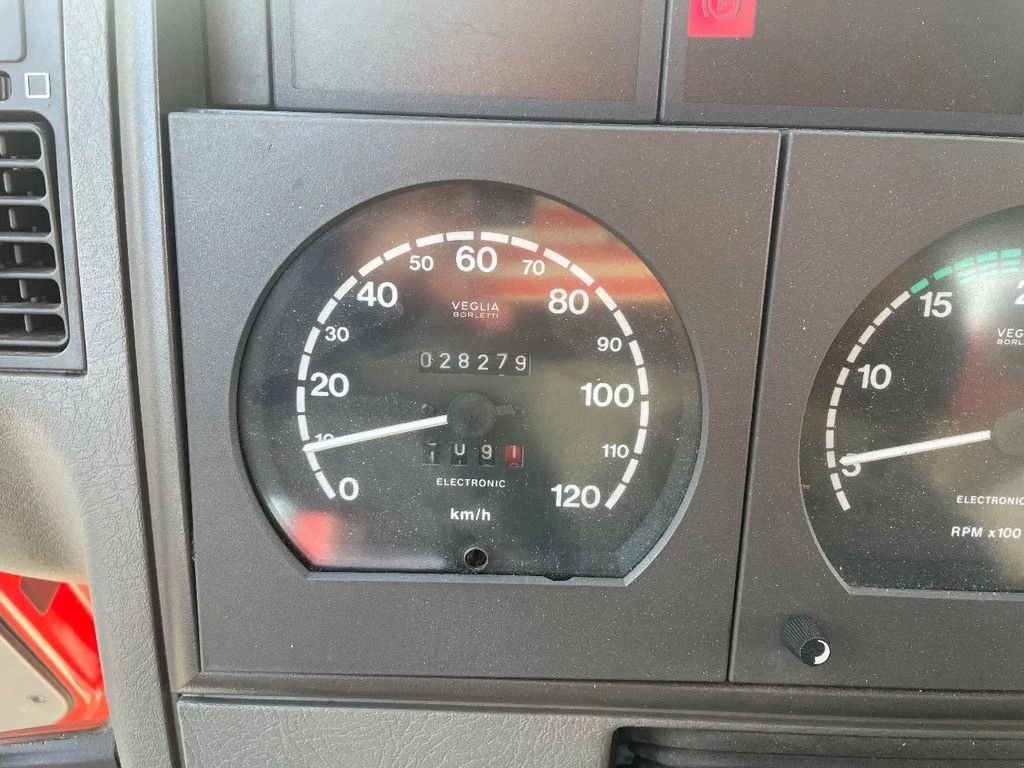 LKW типа Iveco Eurocargo 95E18 Intercooler 4x4 New condition ! 24.000 km !!, Gebrauchtmaschine в Kerkrade (Фотография 6)