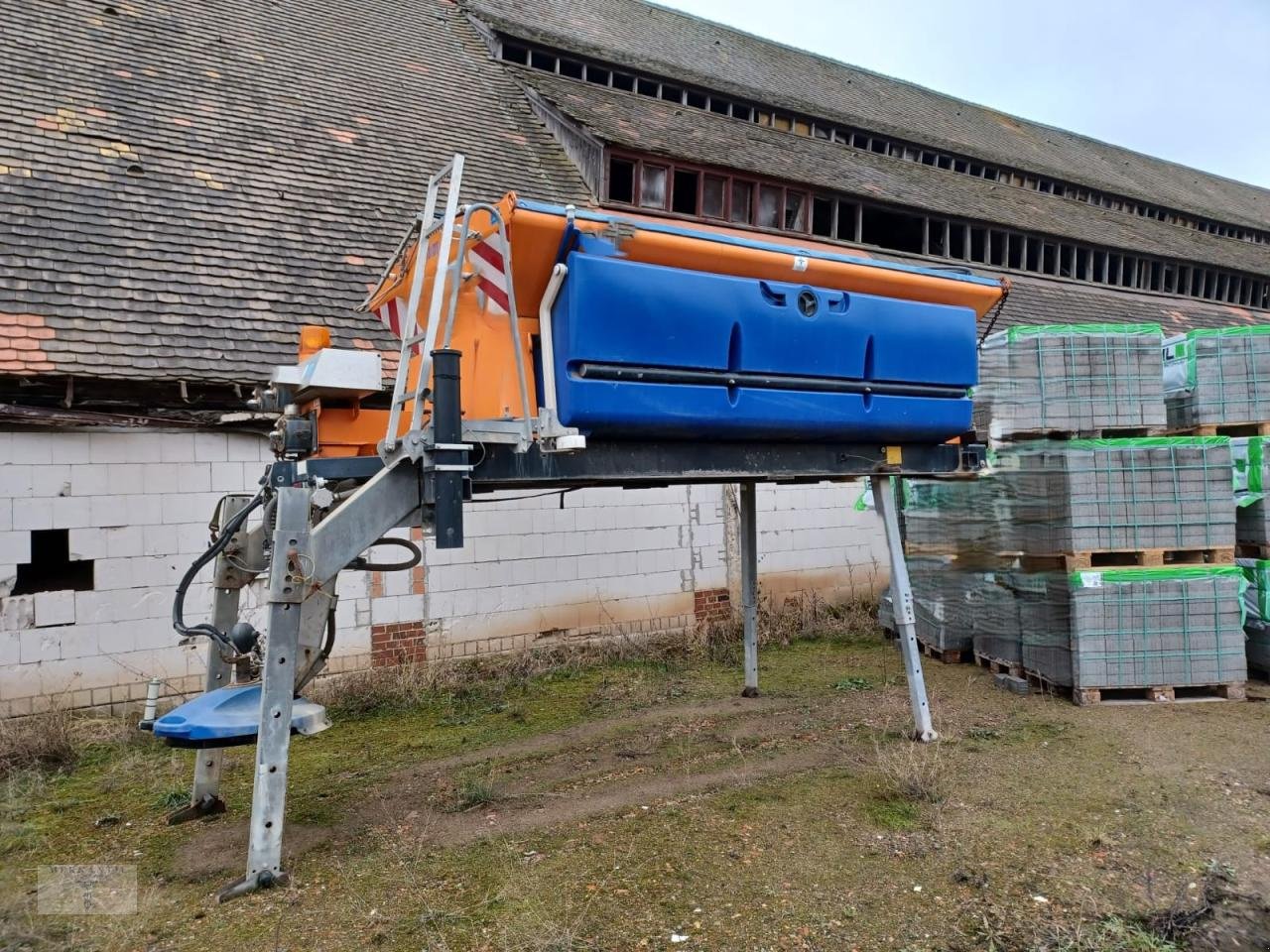 LKW a típus Iveco Magirus + Anhänger + Schiebenschild + Salzstreuer, Gebrauchtmaschine ekkor: Pragsdorf (Kép 10)