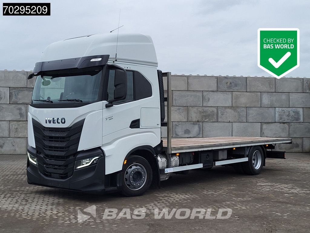 LKW of the type Iveco S-Way 420 4X2 7 meter Open body ACC Navi Automatic Euro 6, Gebrauchtmaschine in Veghel (Picture 1)
