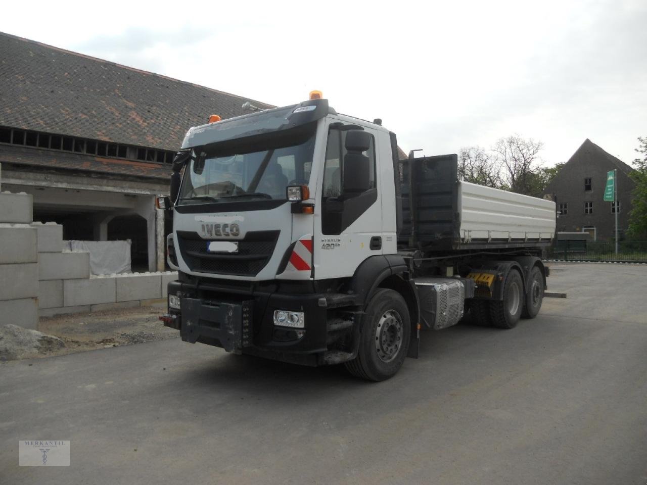 LKW des Typs Iveco Stralis 420 mit Winterdienstpaket und Anhänger, Gebrauchtmaschine in Pragsdorf (Bild 2)