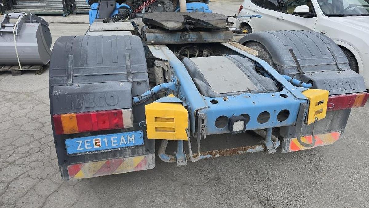 LKW of the type Iveco Strallis 4x2 Sattelzugmaschine mit Kipphydraulik, Gebrauchtmaschine in Göpfritz an der Wild (Picture 4)