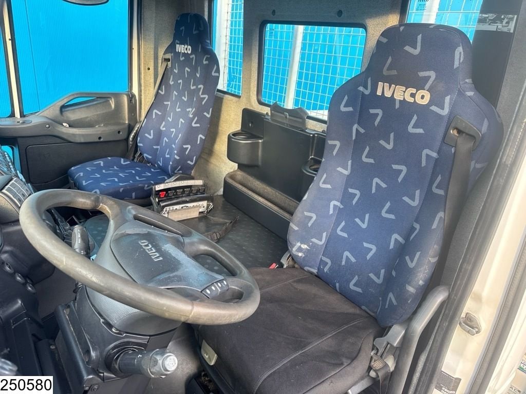 LKW typu Iveco Trakker 360 6x4, EURO 5, Steel suspension, Gebrauchtmaschine v Ede (Obrázok 9)