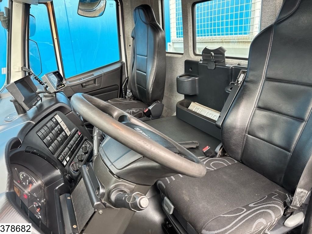 LKW типа Iveco Trakker 360 6x4, EURO 6, Steelsuspension, Hub reduction, Gebrauchtmaschine в Ede (Фотография 10)
