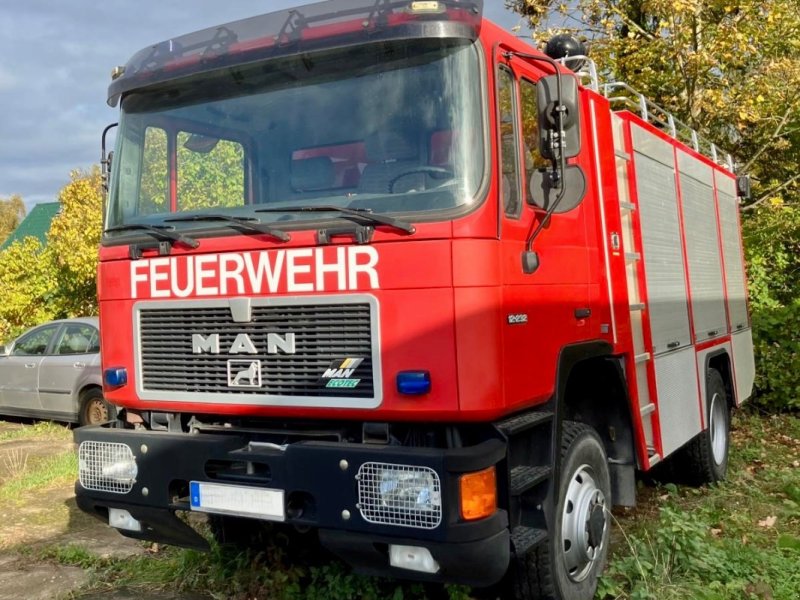 LKW du type MAN 12.232 FA 4X4 - Löschfahrzeug, Gebrauchtmaschine en Liebenwalde