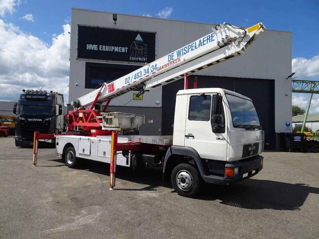 LKW Türe ait MAN 8.163 8.163, Gebrauchtmaschine içinde Zutphen (resim 2)