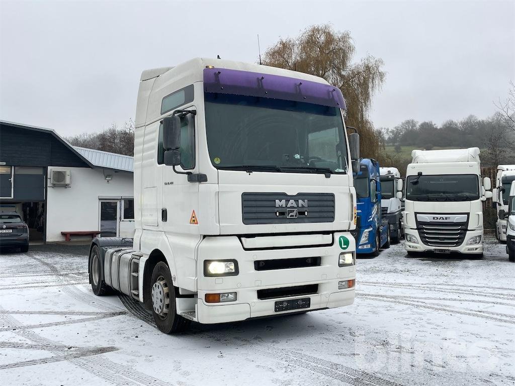 LKW Türe ait MAN TGA 18.480, Gebrauchtmaschine içinde Düsseldorf (resim 2)