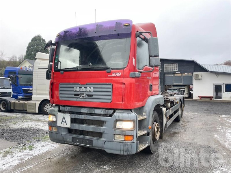 LKW des Typs MAN TGA 26.430, Gebrauchtmaschine in Düsseldorf (Bild 1)