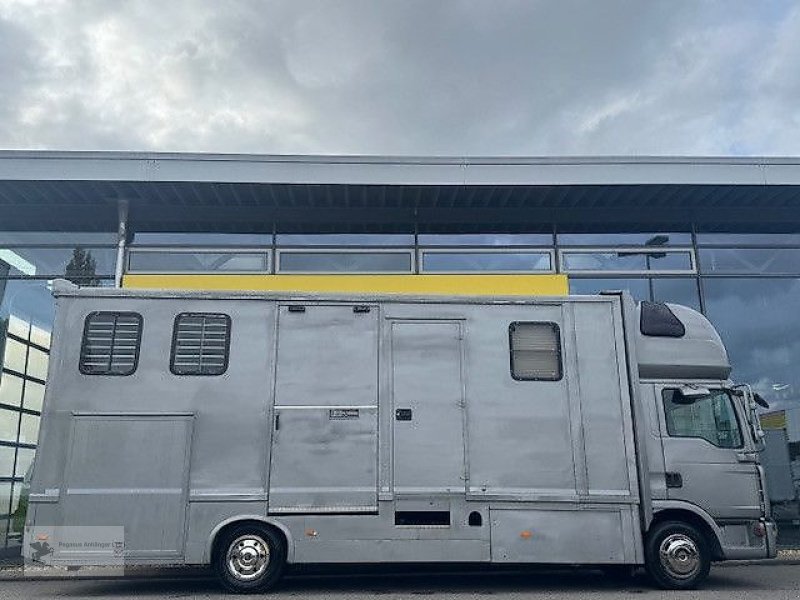 LKW des Typs MAN TGL 8.180 Pferdetransporter LKW  Wohnabteil 7,5t, Gebrauchtmaschine in Gevelsberg (Bild 1)