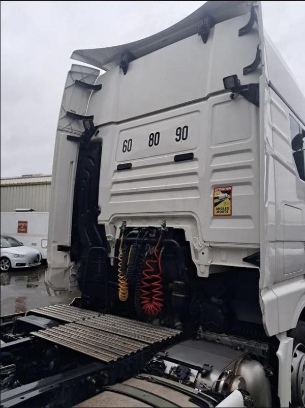 LKW от тип MAN TGX 18.510, Gebrauchtmaschine в Bourron Marlotte (Снимка 3)