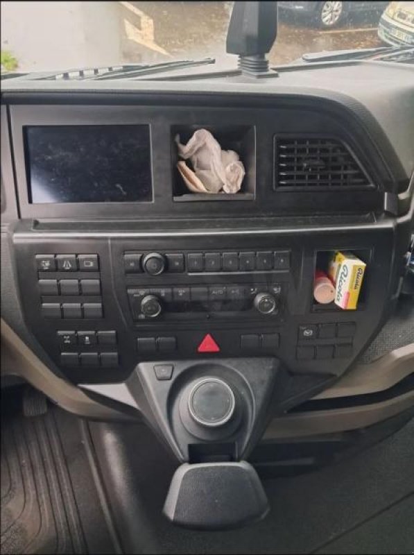 LKW от тип MAN TGX 18.510, Gebrauchtmaschine в Bourron Marlotte (Снимка 11)