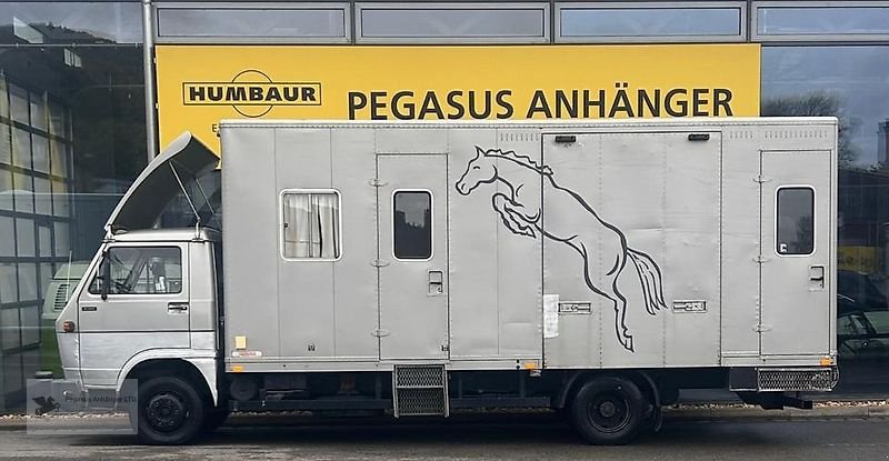 LKW типа MAN VW 8.153 3 Pferdetransporter Wohnabteil 7,5t. hydrl. Klappe, Gebrauchtmaschine в Gevelsberg (Фотография 1)