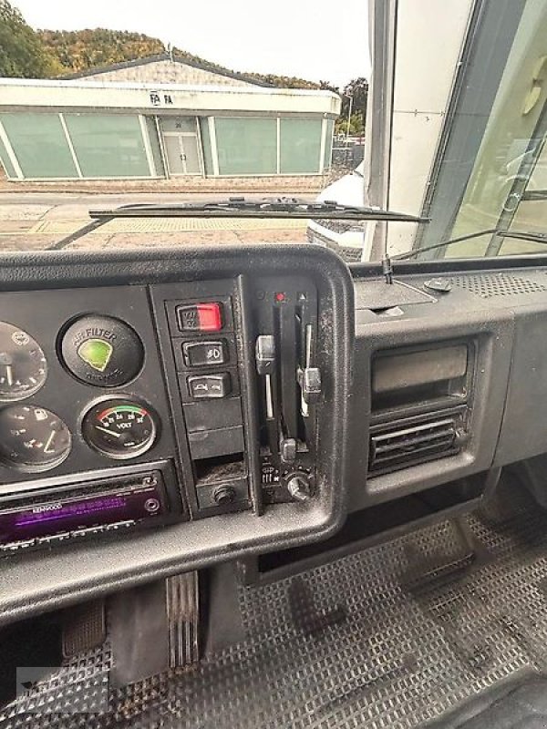 LKW типа MAN VW 8.153 3 Pferdetransporter Wohnabteil 7,5t. hydrl. Klappe, Gebrauchtmaschine в Gevelsberg (Фотография 15)