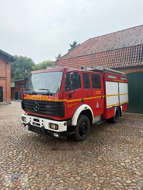 LKW des Typs Mercedes-Benz 1224 AF TLF16 Feuerwehr Automatik Allrad Expedition, Gebrauchtmaschine in Fitzen (Bild 2)