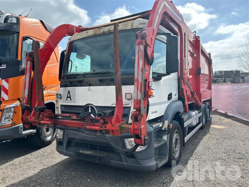 LKW des Typs Mercedes-Benz 2535 Heil Schmidt, Gebrauchtmaschine in Düsseldorf (Bild 1)