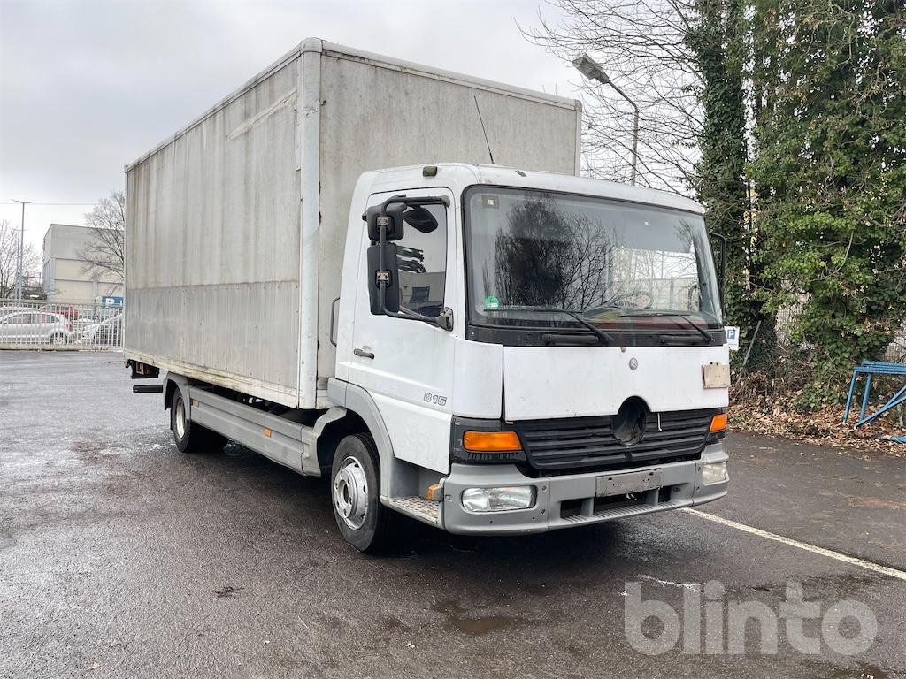LKW del tipo Mercedes-Benz 815, Gebrauchtmaschine In Düsseldorf (Immagine 2)