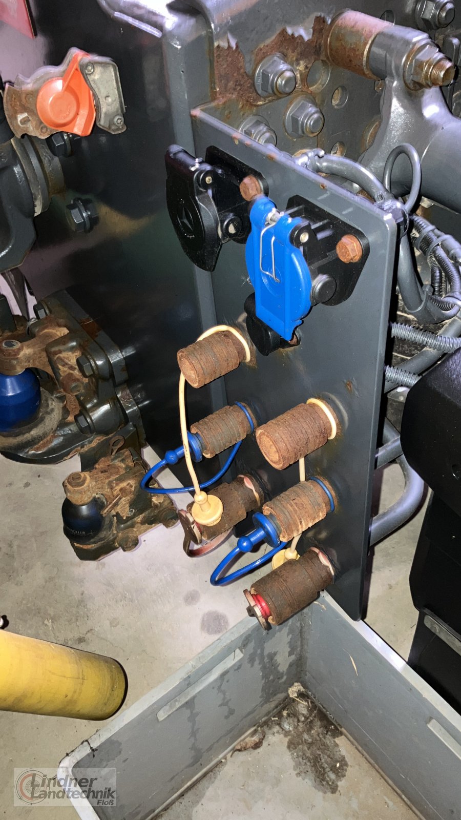 LKW of the type Mercedes-Benz Arocs 2045 AgroTruck, Gebrauchtmaschine in Floss (Picture 9)