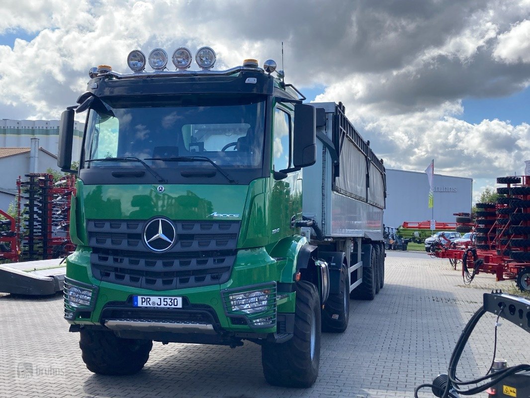 LKW des Typs Mercedes-Benz Arocs 2048 Agrotruck-Lof Sattelzugmaschine, Gebrauchtmaschine in Karstädt (Bild 3)