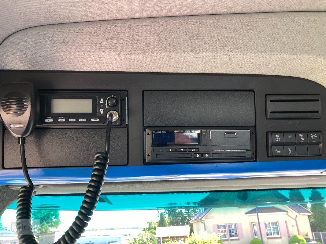 LKW des Typs Mercedes-Benz Arocs 2048 Agrotruck-Lof Sattelzugmaschine, Gebrauchtmaschine in Karstädt (Bild 13)