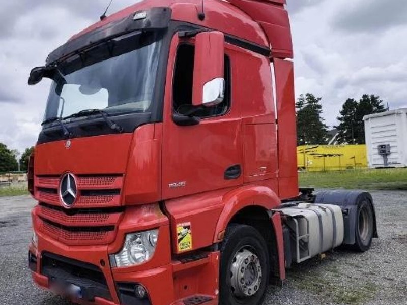 LKW des Typs Mercedes 4 tracteurs routiers 1 Lot, Gebrauchtmaschine in Bourron Marlotte (Bild 1)