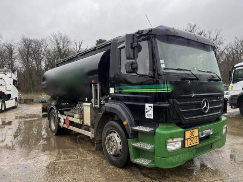 LKW des Typs Mercedes Axor, Gebrauchtmaschine in Bourron Marlotte (Bild 3)